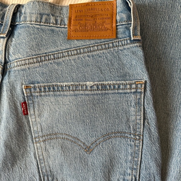 Levi’s Flare Jean - Picture 9 of 11